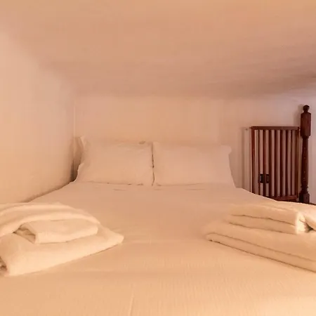 Apartment Alzaia 54 Navigli