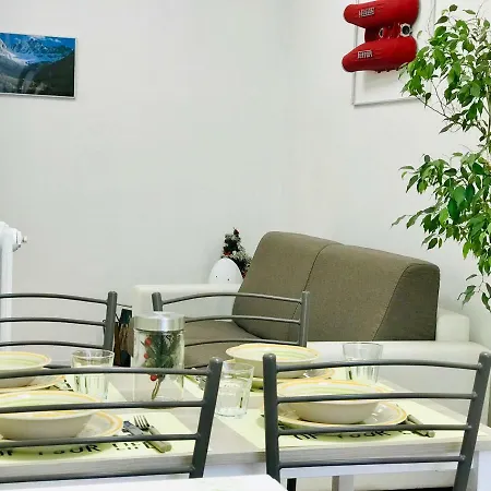 Spacious Near Centrale-loreto-duomo *