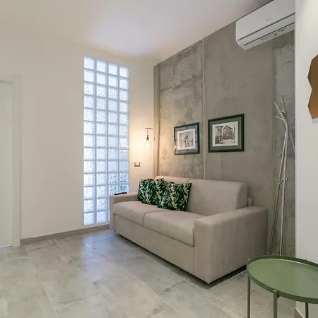 Station Elegant Flat Apartment