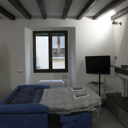 Apartment Via Casale - Sweet Milan