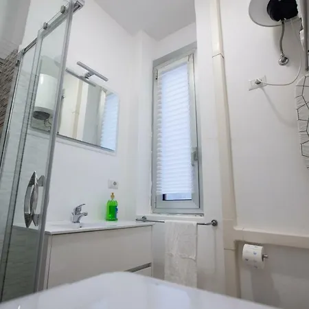 Apartman Via Treviso 6 Milánó