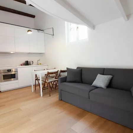 Apartment Sant'andrea Cozy Milan