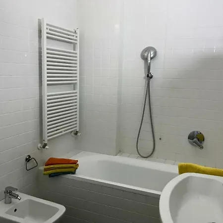 Cozy Naviglio Pavese Apartment Milan