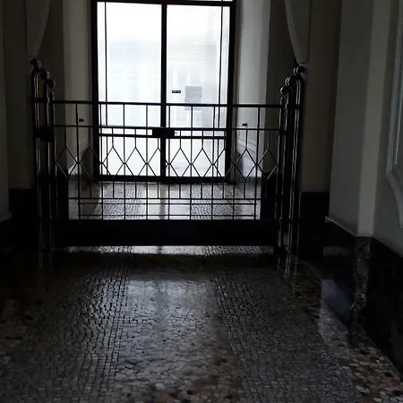 Abruzzi 17 Politecnico-porta Venezia Quiet And Large With Kitchen Guest house *