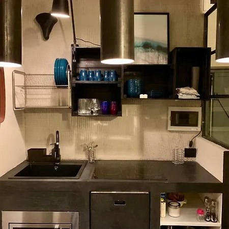 Fra Storia E Modernità Appartement