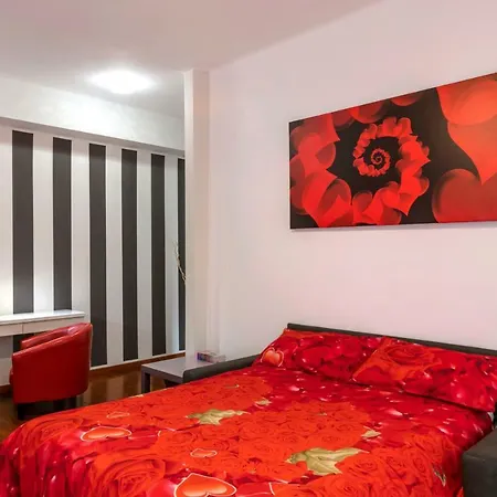 Apartament Bright House In *