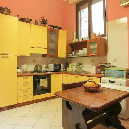 Homestay Family House Milan