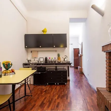 Apartamento Cute Little For Two. Near Metro & Fiera *
