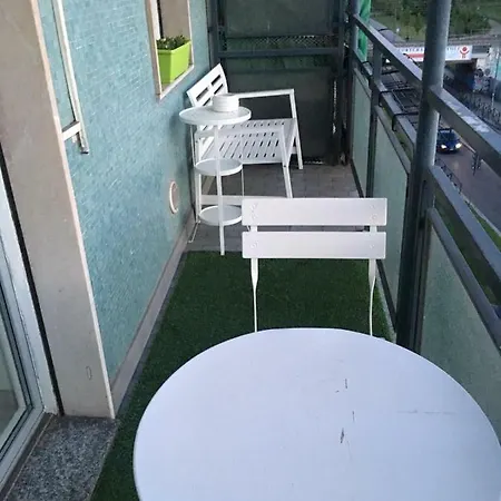 Leoni Charminghouse *