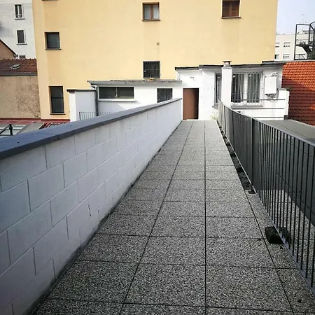 The Rabbit Hole Apartament *