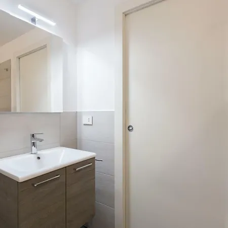 Meravigli 16 - B - Duomo Center Elegant Апартаменты *