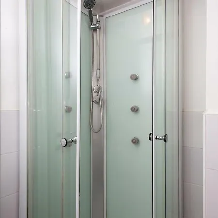 Bilocale Zona 200metri Da Stazione Apartmán *