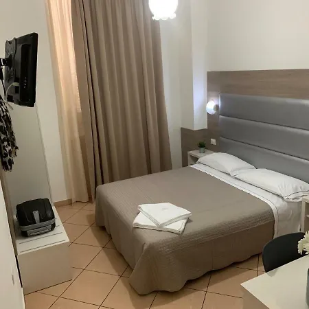 Siro Ξενοδοχείο 2*