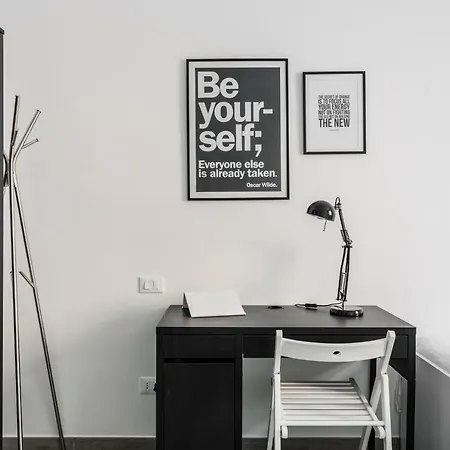 Hostmate - - Via Paruta * Mediolan