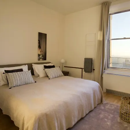 Domux Torre Velasca Apartahotel Milán