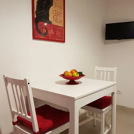 Area 14 Navigli Otel *