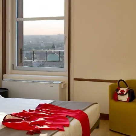 Domux Torre Velasca Apartahotel 2*