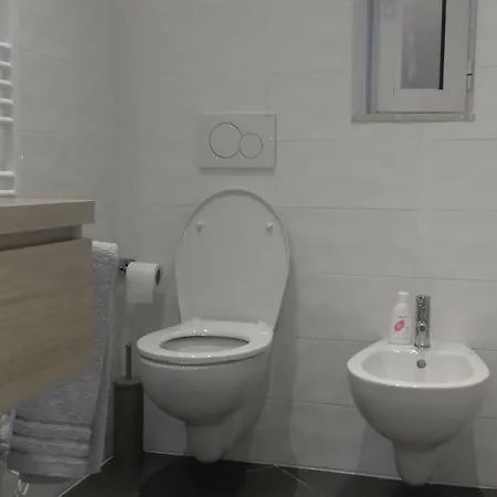 Appartement 10 Via Giuseppe Sirtori