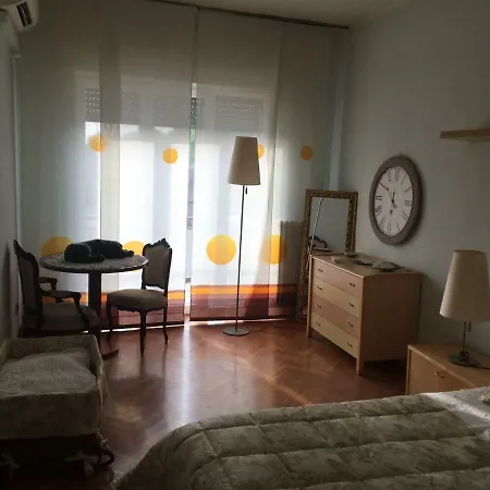 Apartament Leoni Charminghouse