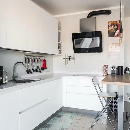 Bright And Spacious In Milan!