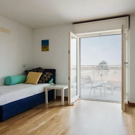 Bright And Spacious In Milan! Milán
