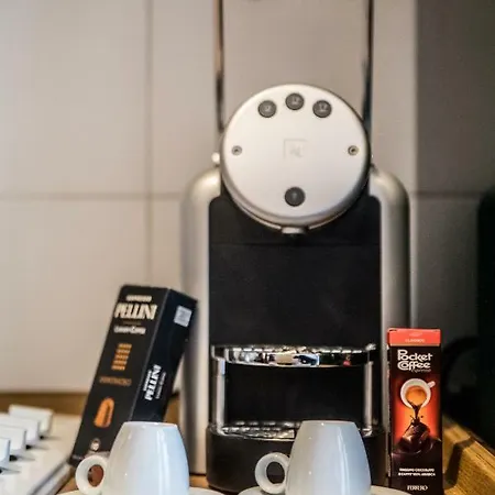 Airguest Crocetta Loft Apartment