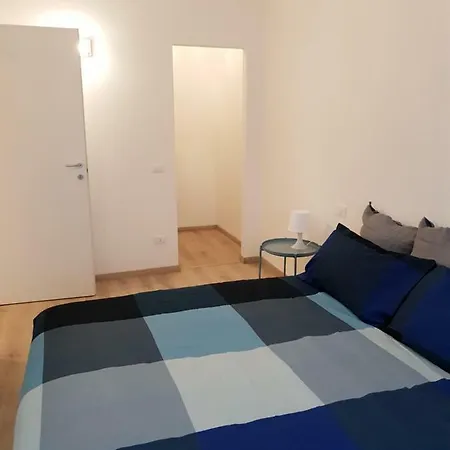 34 Via Giulio Carcano * Milano