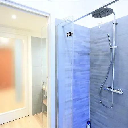 34 Via Giulio Carcano *