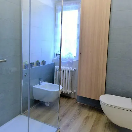 Apartament 34 Via Giulio Carcano *