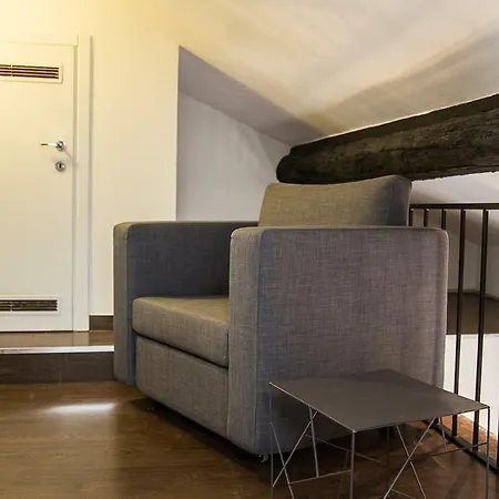 Industrial Near Duomo * Milaan