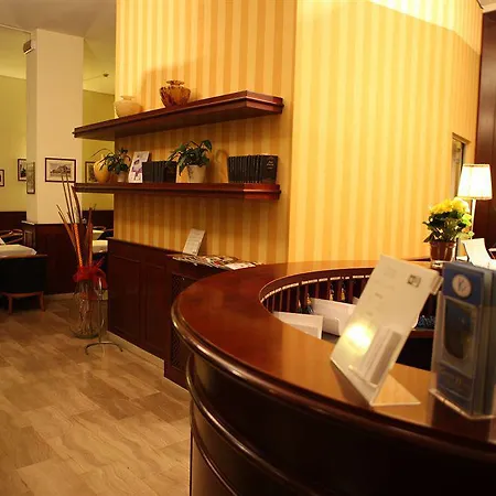 Genius Downtown Hotel