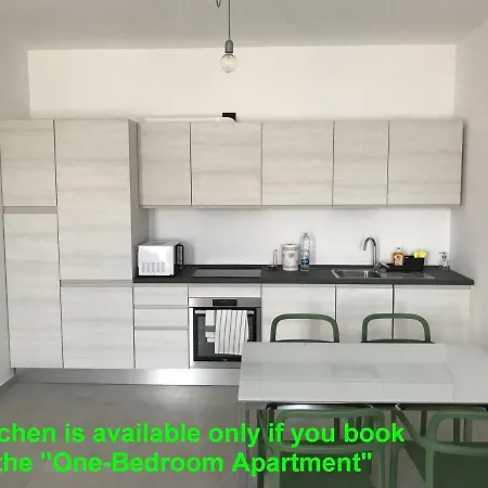 Feel@home Apartment+rooms Apartament Mediolan