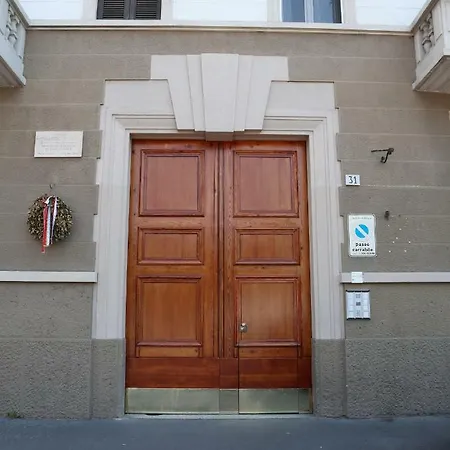 Paki Nel Cuore Dei Navigli Di