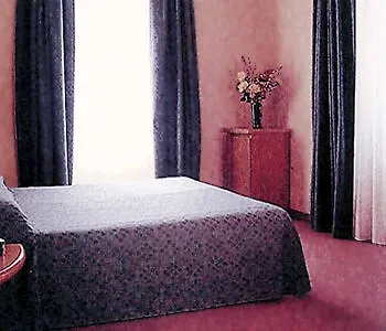 Albert Hotel