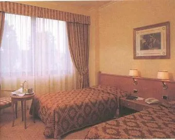 Atahotel Fieramilano Otel Milano