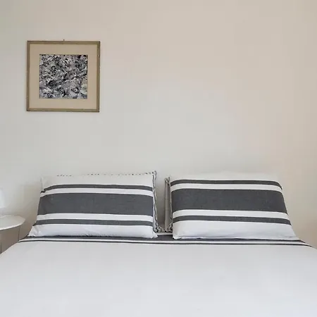 Apartment San Lorenzo Building