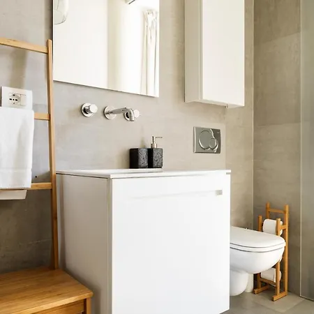 公寓 Stylish Loft With Garden, 8 Guests, 3 Bedrooms *
