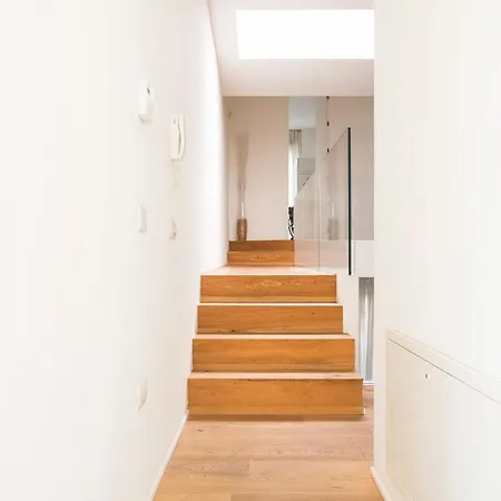 Stylish Loft With Garden, 8 Guests, 3 Bedrooms *
