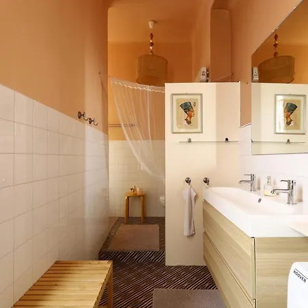 House Of Frames Bed and breakfast Milán