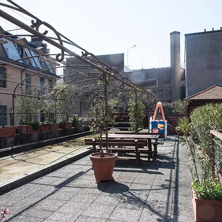 Διαμέρισμα Peaceful Court In Shopping District Μιλάνο