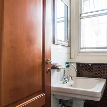 Youhosty - Brocchi 24 Apartamento *