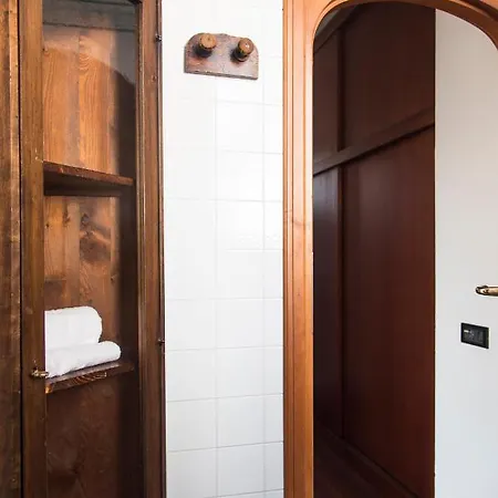 Youhosty - Brocchi 24 Apartamento *