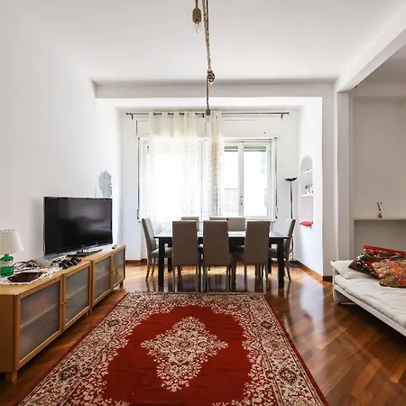 Apartment Grande In Zona Navigli