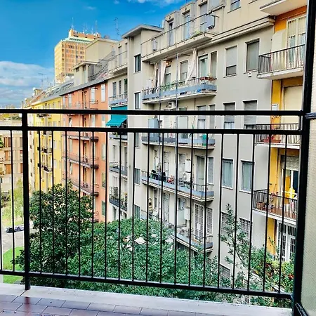 Comecasa Cute Santa Sofia Apartment Mailand