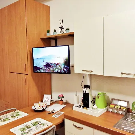 Bocconi Studio Apartment Milan