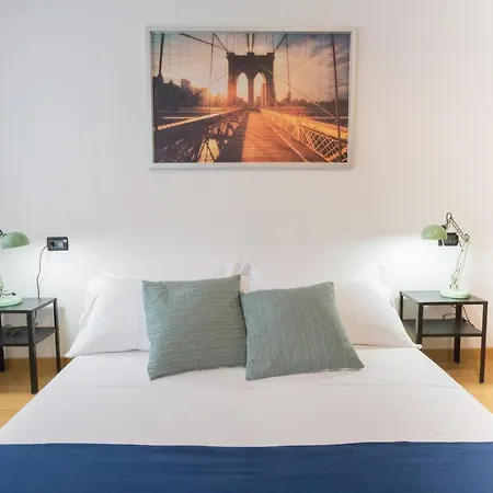 Sweet 2 Bedrooms In Center Lägenhet *