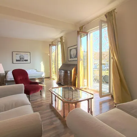 Montenapoleone - Sant Andrea Charme Penthouse Milan