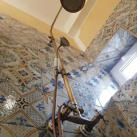 Sheila's In Affori Mm3 아파트 *