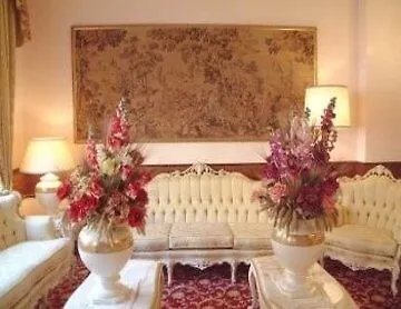 Mokinba King 4* Milán