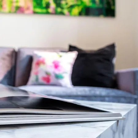 Joivy Superb 1bed In Brera Milánó